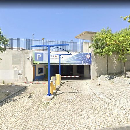 Casa Do Criativo Bed&Breakfast Almada Luaran gambar