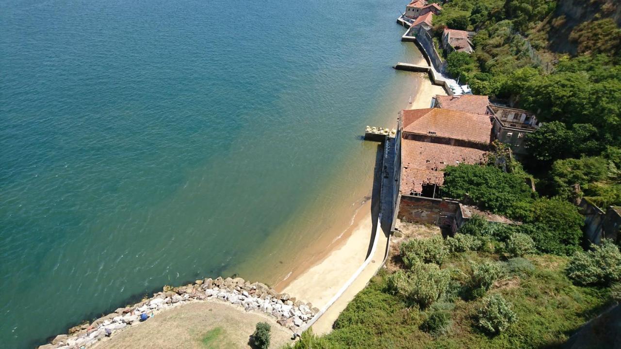 Casa Do Criativo Bed&Breakfast Almada Luaran gambar