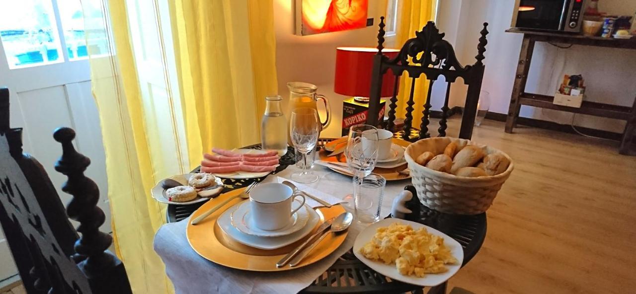 Casa Do Criativo Bed&Breakfast Almada Luaran gambar